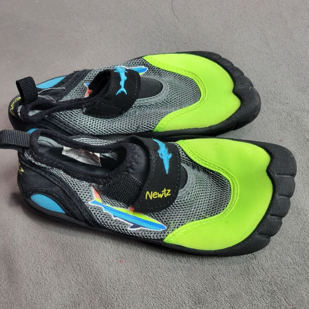 Newtz Kids Water Shoes Green/Black With Mesh Upper Size 12